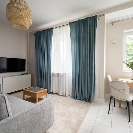 Wola Ratusz Homely By Bookinghost * 바르샤바